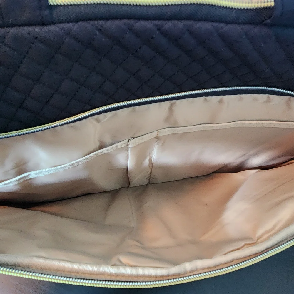 BAGSMART Black Quilted Laptop Carrying Case Size 10.5 x 15 NWT